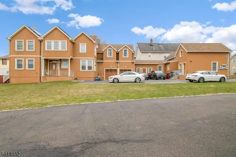 36 Harrison St, Nutley, NJ 07110 - #1