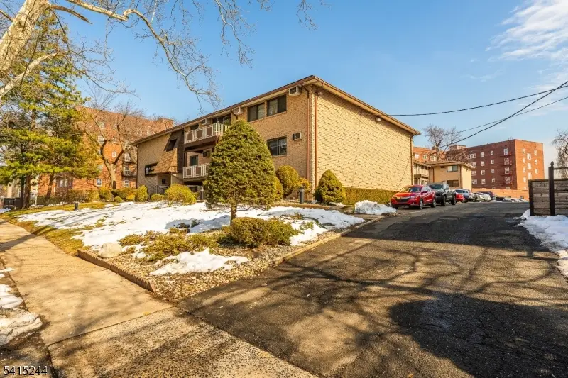 747 757 N Broad St. #203, Elizabeth, NJ 07208 - #2