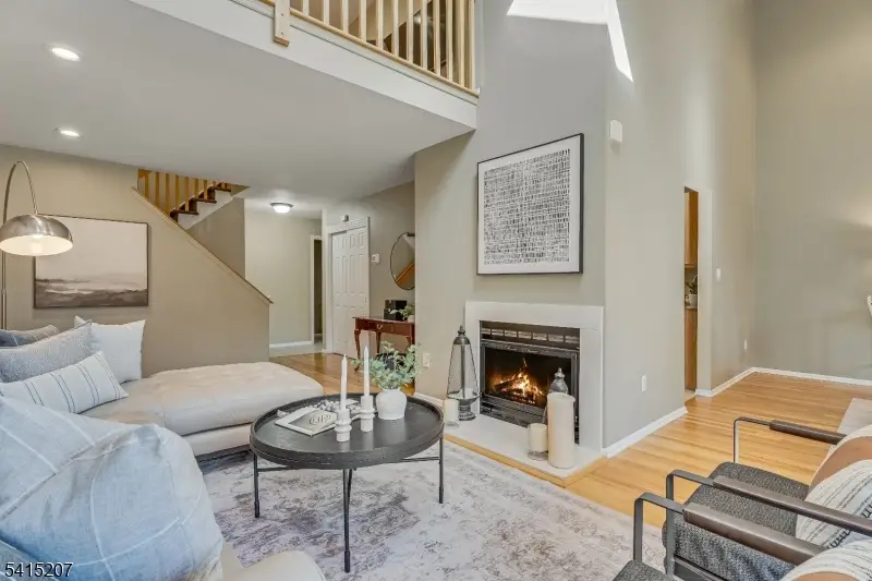 4 Currey Lane, West Orange, NJ 07052 - #2