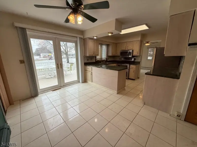 35 Thompson Ave, Woodbridge, NJ 08863 - #2