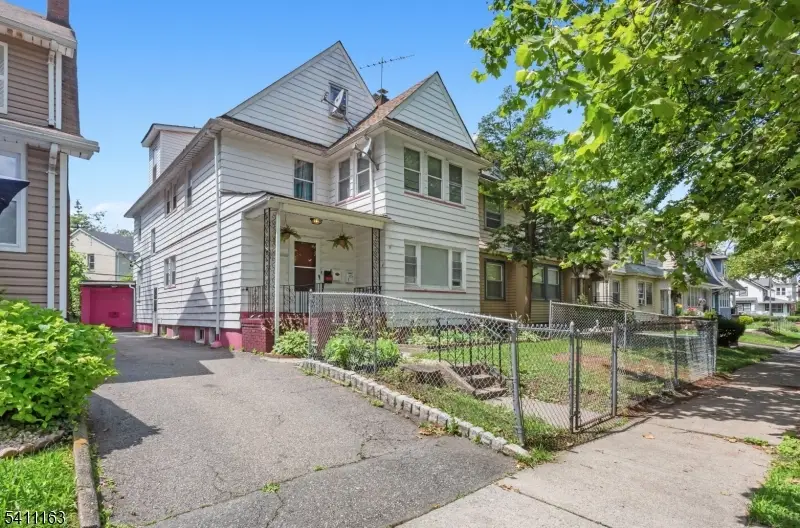 51 Ampere Pkwy, East Orange, NJ 07017 - #1