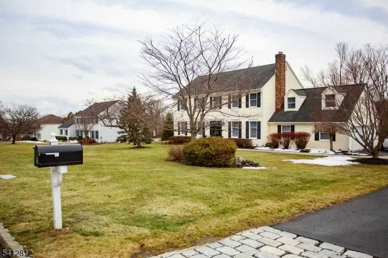 4 Victoria Dr, Flanders, NJ 07836 - #3