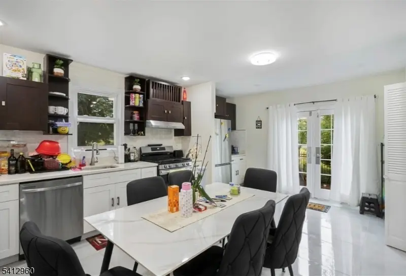 21 Lawrence St, Watsessing, NJ 07003 - #2