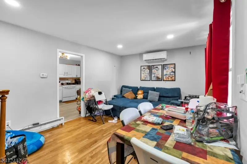 208 E Price St, Linden, NJ 07036 - #2