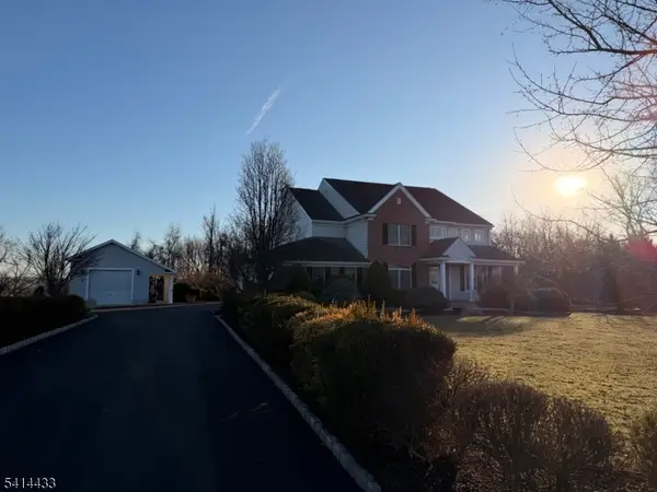 4 Fox Chase Turn, Union Twp., NJ 08867