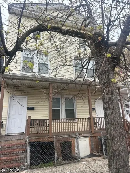 439 Marshall St, Elizabeth City, NJ 07206