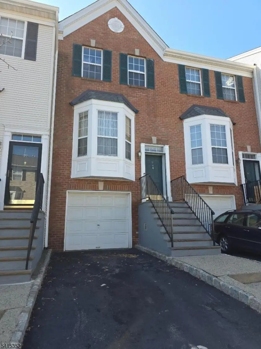 93 Perez Dr, Newark, NJ 07103 - #1