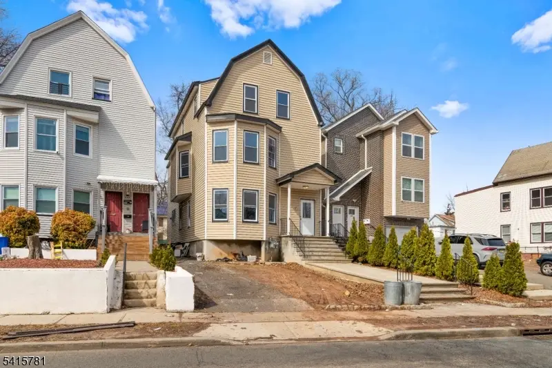 543 N Grove St, East Orange, NJ 07017 - #2