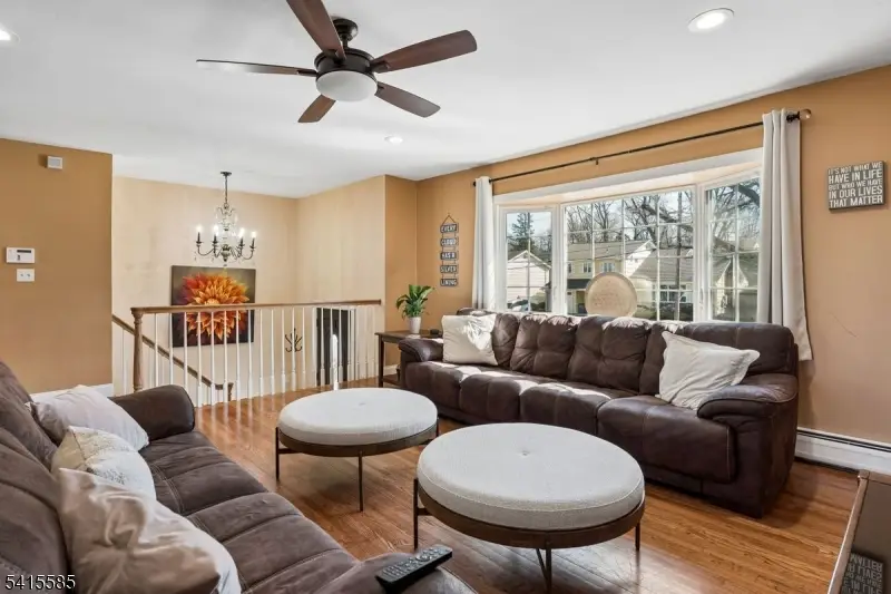 36 Williamsburg Dr, Roseland, NJ 07068 - #2