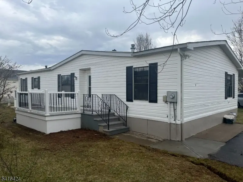 5 Caroline Drive, White, NJ 07823 - #1