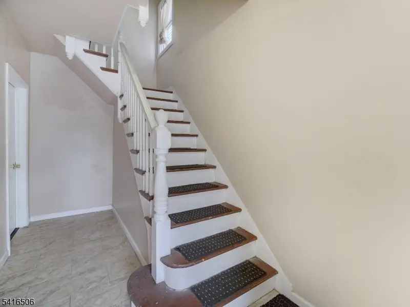 198 N 17th St #2, East Orange, NJ 07017 - #3