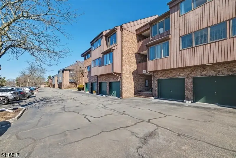 218 Indian Hollow Ct #218, Mahwah, NJ 07430 - #3