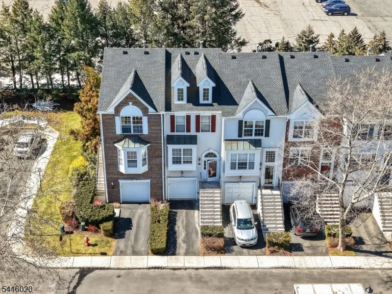 215 Barringer Dr, Nutley, NJ 07110 - #3