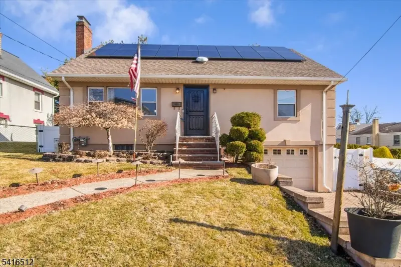 565 Center St, Wood Ridge, NJ 07075 - #1