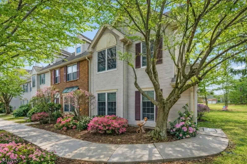 25 Colleen Ct, South Brunswick, NJ 08824 - #1