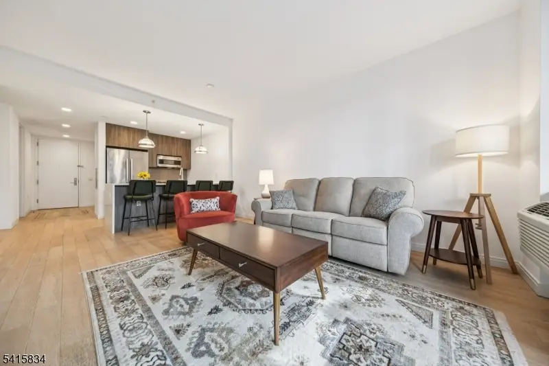 160 1st St #1111, Jersey City, NJ 07302 - #3