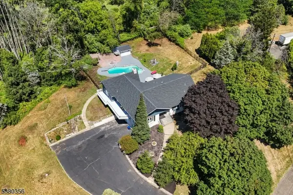 1 Rossi Dr, Clinton Twp., NJ 08809