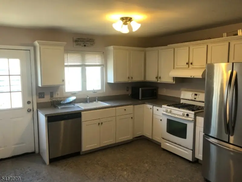 202 North St, Manville, NJ 08835 - #2