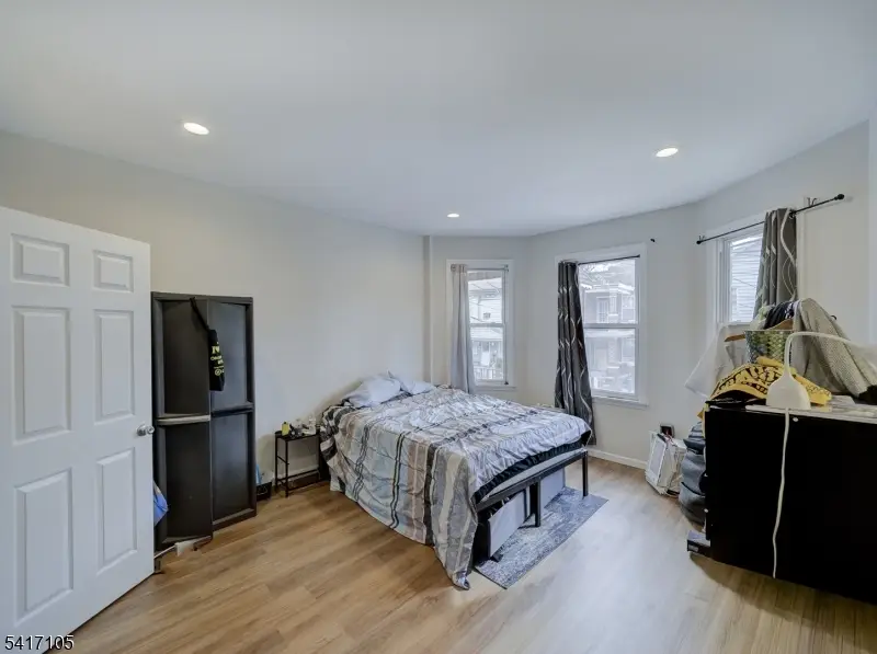 193 Clerk St, Jersey City, NJ 07305 - #2
