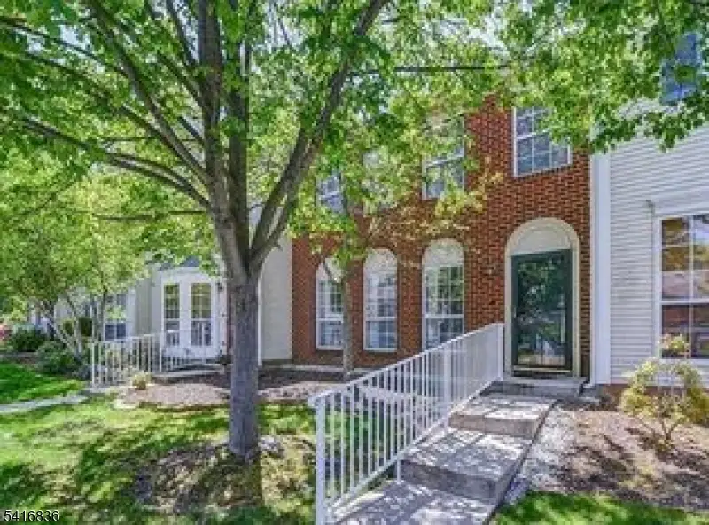 120 Columbus Dr, Franklin Park, NJ 08823 - #1