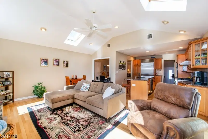 29 Long Acres Rd, Fairfield, NJ 07004 - #2