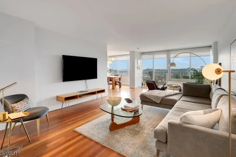 1 Claridge Dr #723, Verona, NJ 07044 - #1