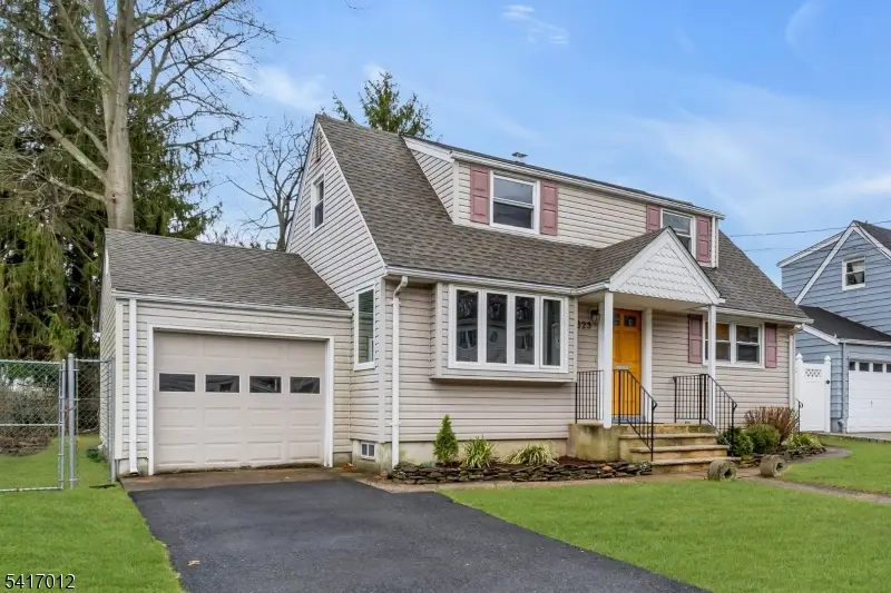 823 Pinewood Rd, Union, NJ 07083 - #2