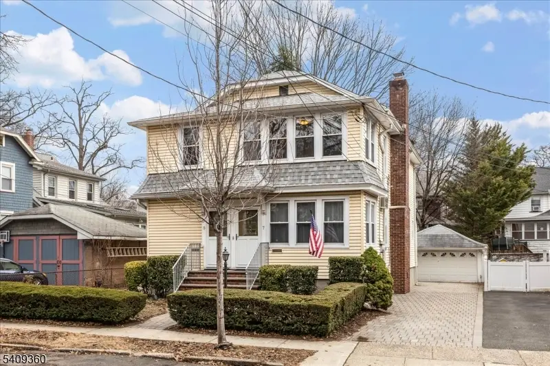 7 Delafield Ave, Rutherford, NJ 07070 - #1