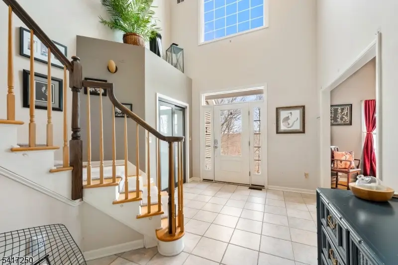 5 Teakwood Ct, Lake Hopatcong, NJ 07849 - #2