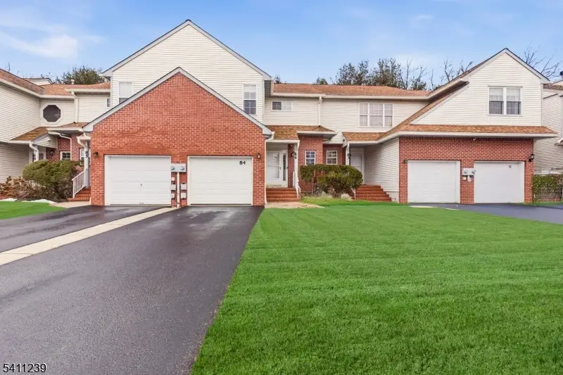 84 Drew Ct, Manalapan, NJ 07726 - #1