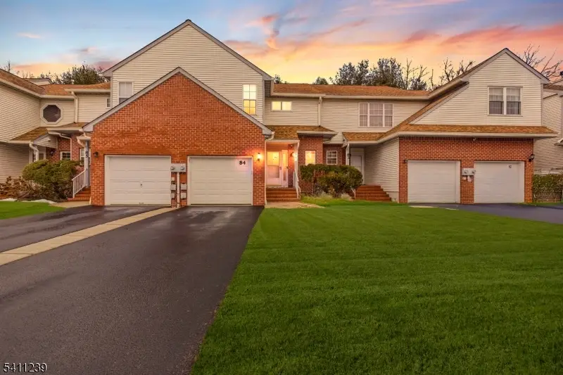 84 Drew Ct, Manalapan, NJ 07726 - #2