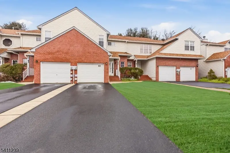 84 Drew Ct, Manalapan, NJ 07726 - #3