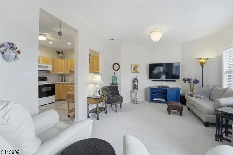 375 Rifle Camp Rd #105, Woodland Park, NJ 07424 - #3