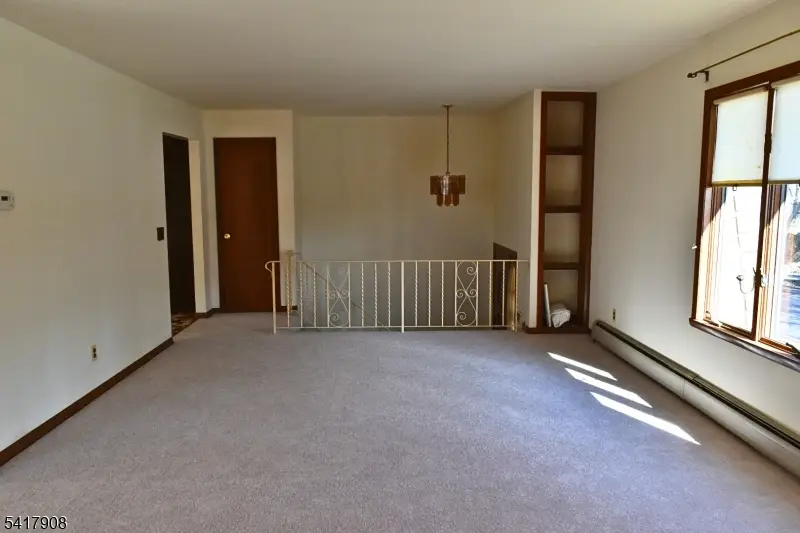 297 Fencsak Ave, Elmwood Park, NJ 07407 - #3