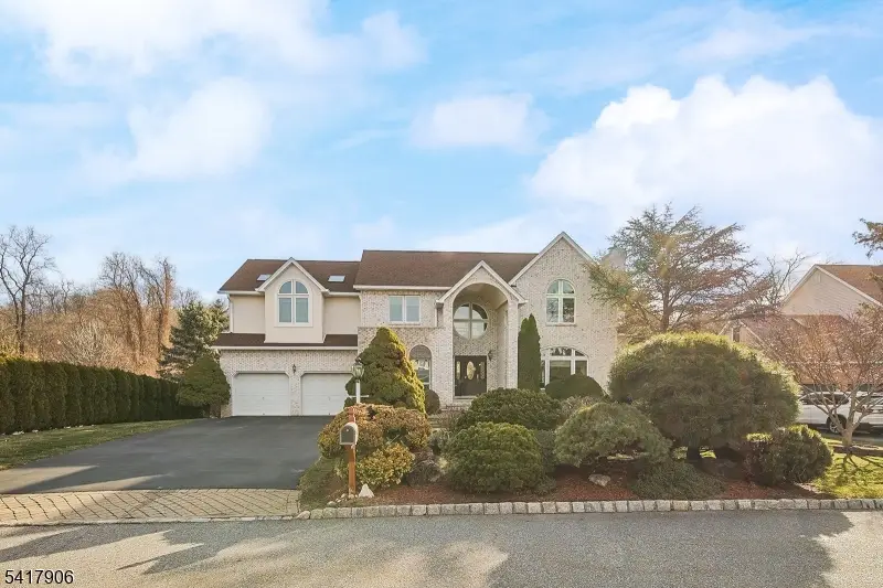 19 Dave Espie Way, Wayne, NJ 07470 - #1