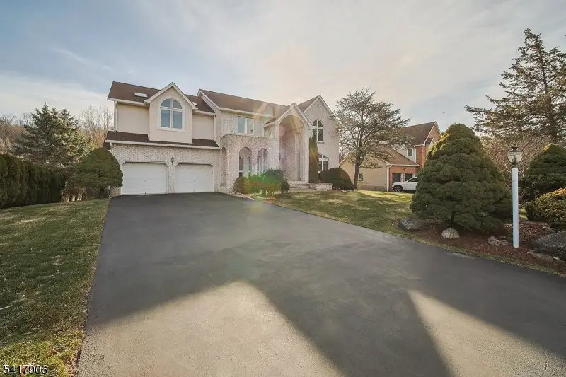 19 Dave Espie Way, Wayne, NJ 07470 - #3