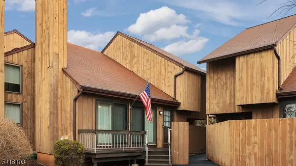 118 Bluebird Dr #4A, Hillsborough Twp., NJ 08844