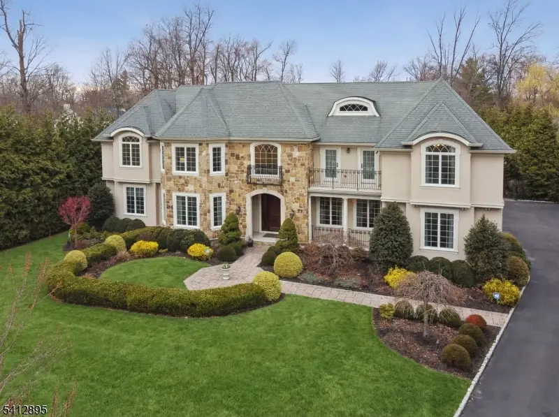 15 Arden Pl, Short Hills, NJ 07078 - #1