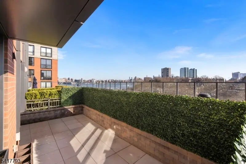1000 Maxwell Ln #8A, Hoboken, NJ 07030 - #1