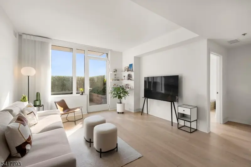 1000 Maxwell Ln #8A, Hoboken, NJ 07030 - #3