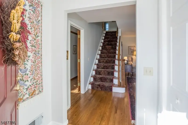 10 Torlish Gate, Raritan, NJ 08869 - #3