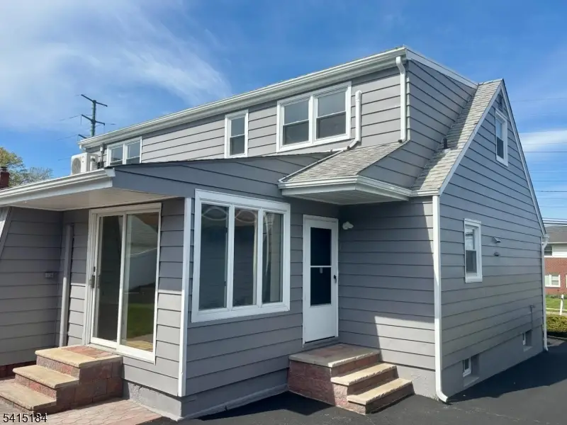 9 Joan Pl, Clifton, NJ 07012 - #1