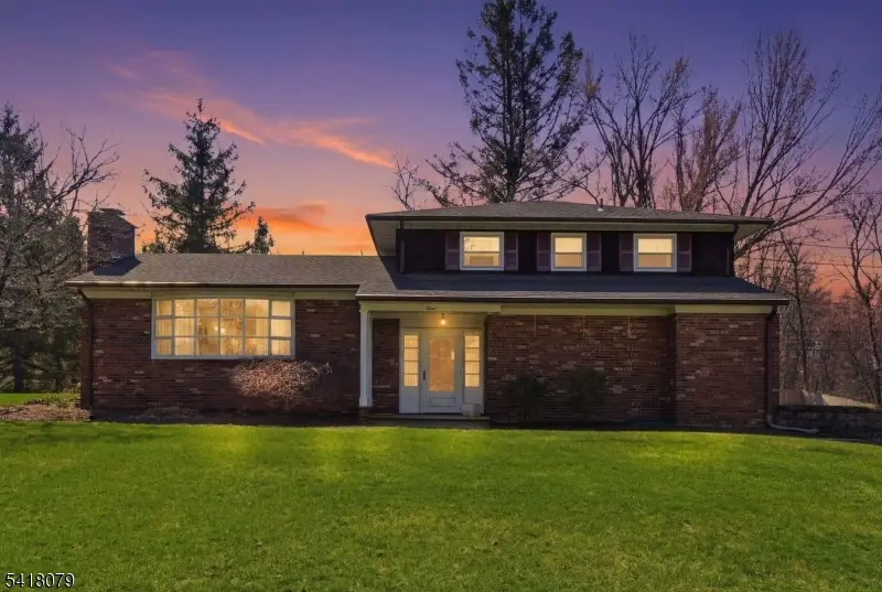 3 Manor Dr, Andover, NJ 07860 - #2