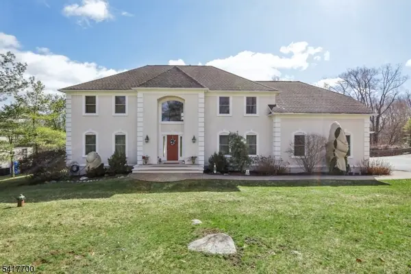 49 Boonton Ave, Kinnelon Boro, NJ 07405