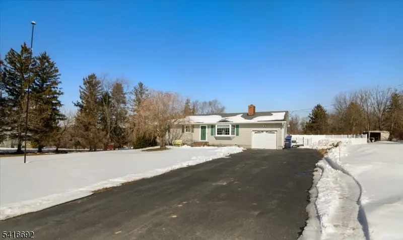 9 Hilltop Rd, Fredon, NJ 07860 - #1