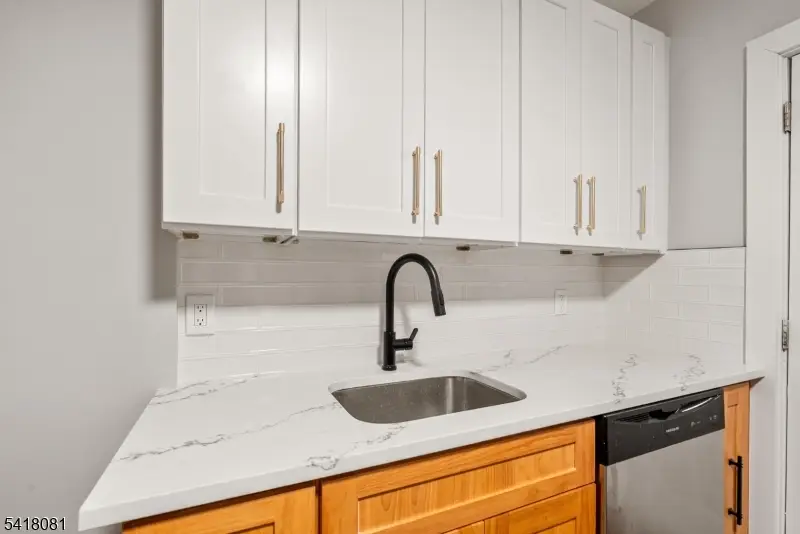 895-901 Port Reading Ave, Port Reading, NJ 07064 - #3