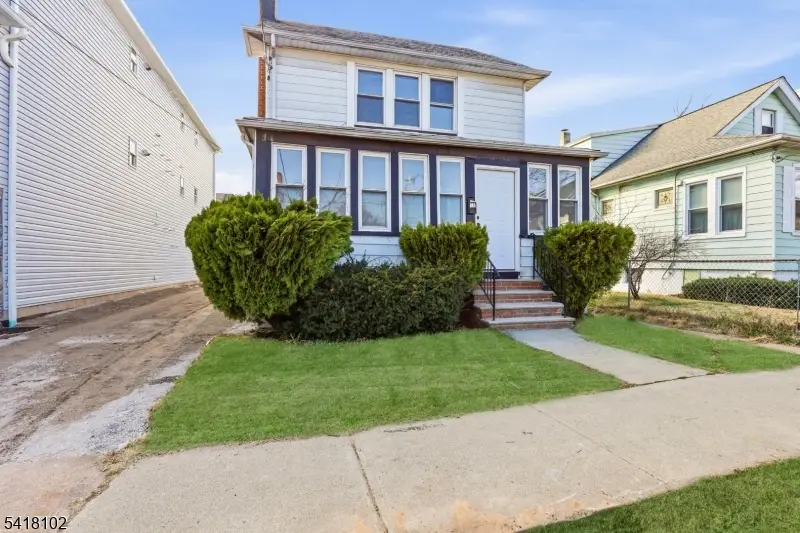 338 E 19th St, Paterson, NJ 07524 - #2