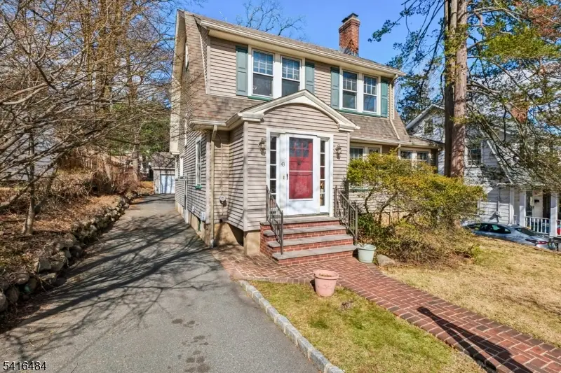 43 Ridgeview Ave, West Orange, NJ 07052 - #1