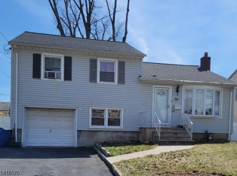 795 Colonial Arms Rd, Union, NJ 07083 - #1