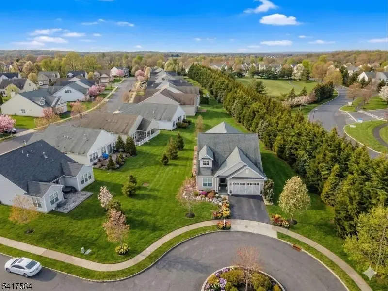 4 Citadel Cir, Monroe, NJ 08831 - #2